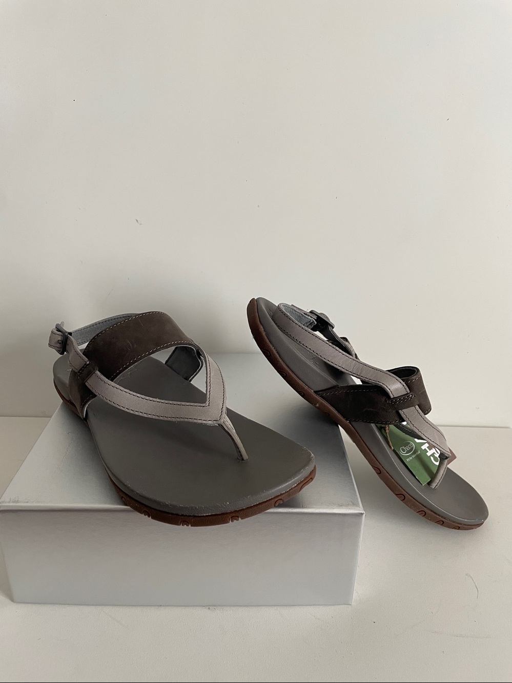 CHACO Performance Footwear Gray Sandals Evo Friendly Treads Shoes NWT